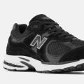 Мужские кроссовки New Balance 2002R - M2002RBK
