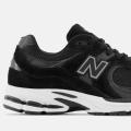 Мужские кроссовки New Balance 2002R - M2002RBK