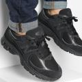 Мужские кроссовки New Balance 2002R - U2002RBL