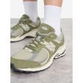 Мужские кроссовки New Balance 2002R - U2002RCA