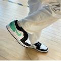 Мужские кроссовки Nike Air Jordan 1 Low - 553558-131