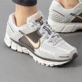 Женские кроссовки Nike Zoom Vomero 5 - HM9657-001