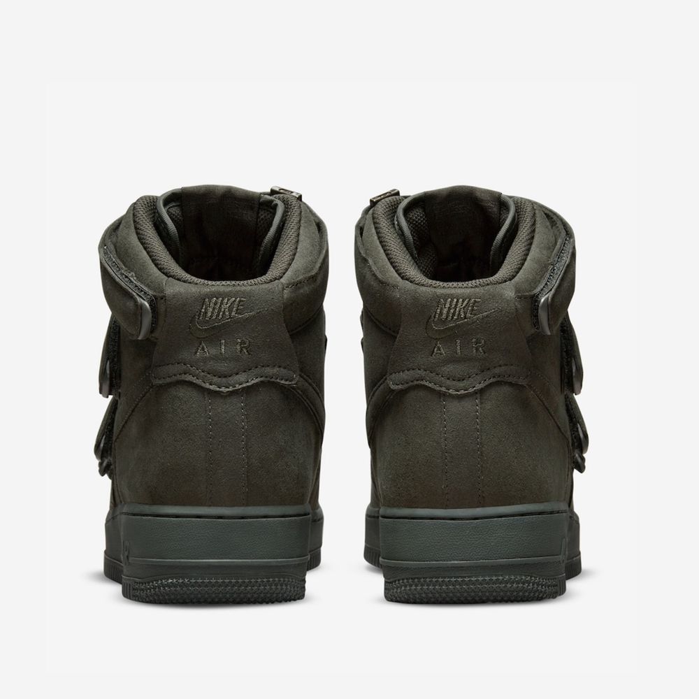 Мужские кроссовки Nike Air Force 1 High '07 SP x Billie Eilish - DM7926-300