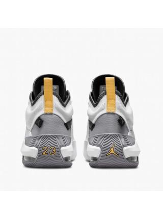 Мужские кроссовки Nike Jordan Stay Loyal 2 - DQ8401-103