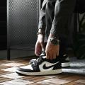 Женские кроссовки Nike Air Jordan 1 Low - FB9893-101