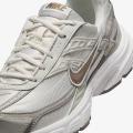 Женские кроссовки Nike Initiator - IB4339-001