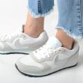 Женские кроссовки Nike MD Runner 2 - 749869-103