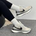 Женские кроссовки Nike Phoenix Waffle - FD2196-100