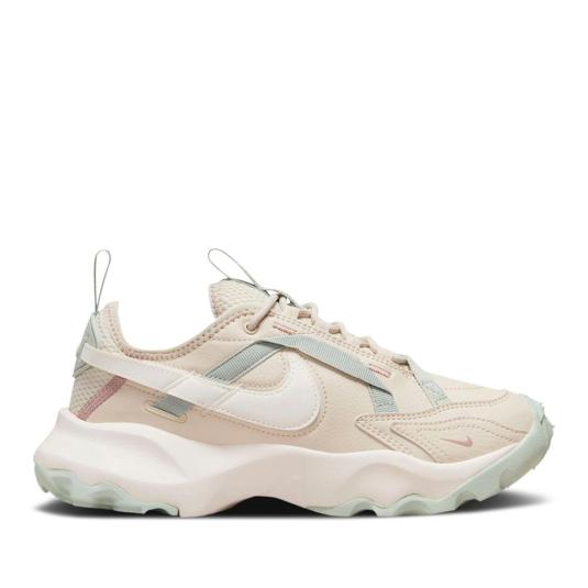 Женские кроссовки Nike TC 7900 - DD9682-102