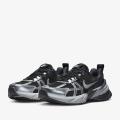 Женские кроссовки Nike V2K Run - FD0736-005