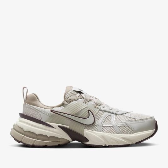 Женские кроссовки Nike V2K Run - FD0736-103