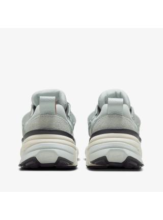 Женские кроссовки Nike V2K Run - FN6703-003