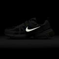 Женские кроссовки Nike V2K Run - HJ9603-300