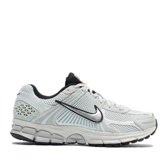 Женские кроссовки Nike Zoom Vomero 5 - FN6742-001