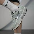 Женские кроссовки Nike Zoom Vomero 5 - FN6742-001