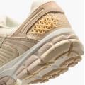 Женские кроссовки Nike Zoom Vomero 5 - HQ0458-200