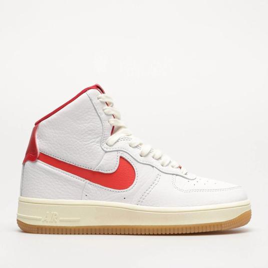 Женские кроссовки Nike Air Force 1 High Sculpt - FN3500-100